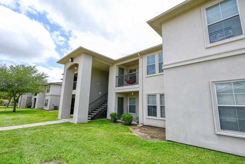 Luxury Apartment Brownsville - Brownsville Apartment for Rent | La ...